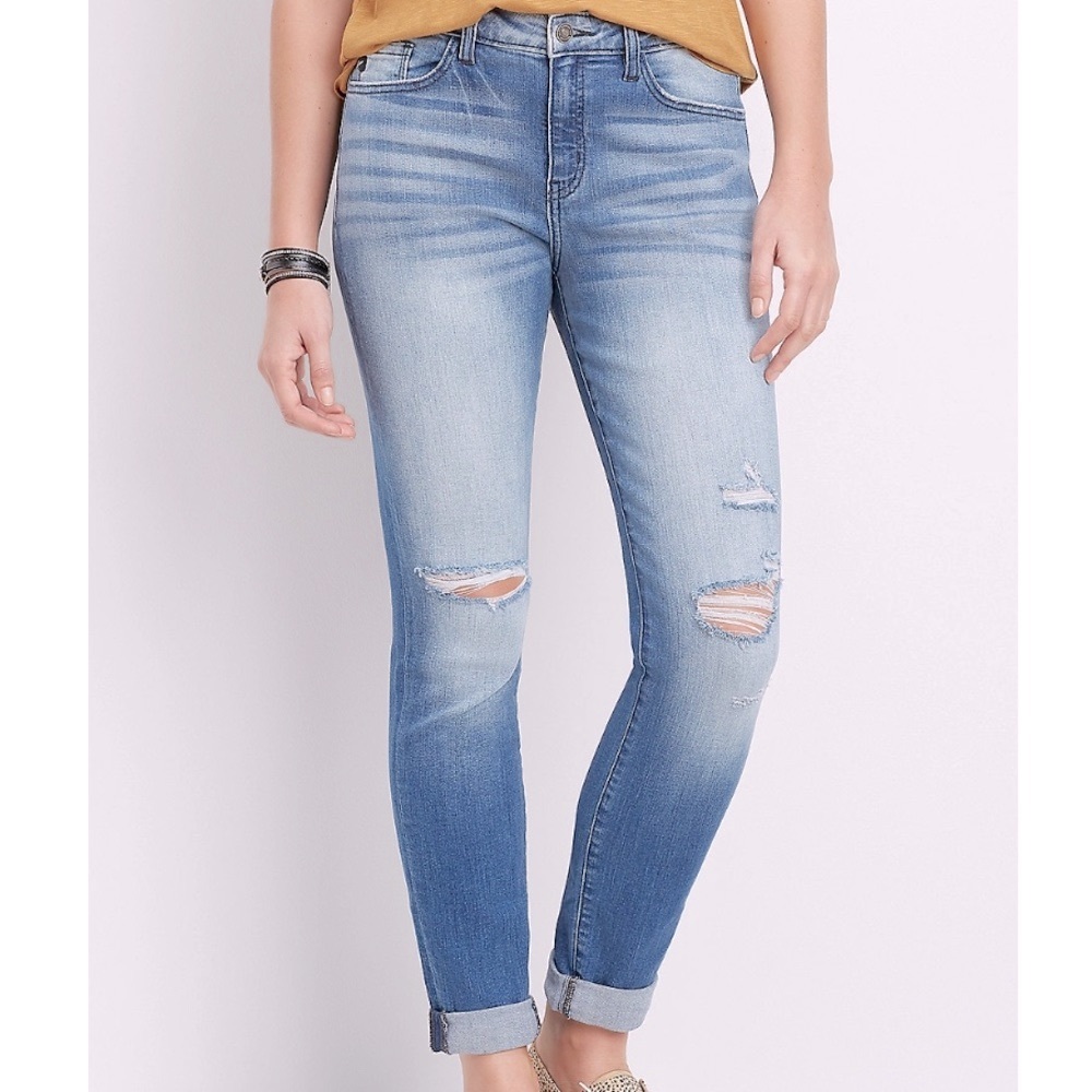 KanCan™ Destructed Boyfriend Jean